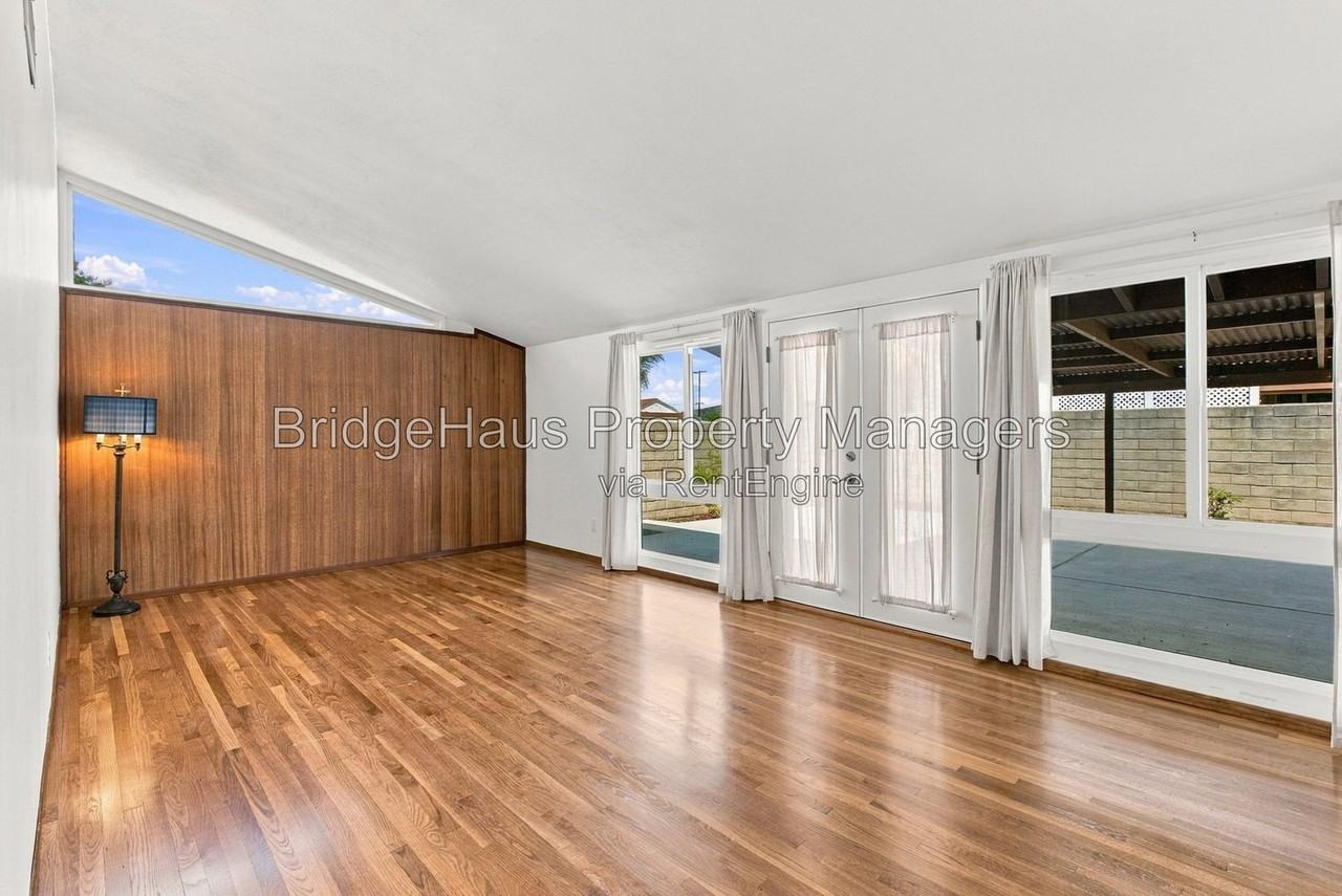 5404 Dundee Ave - Photo 2 of 40