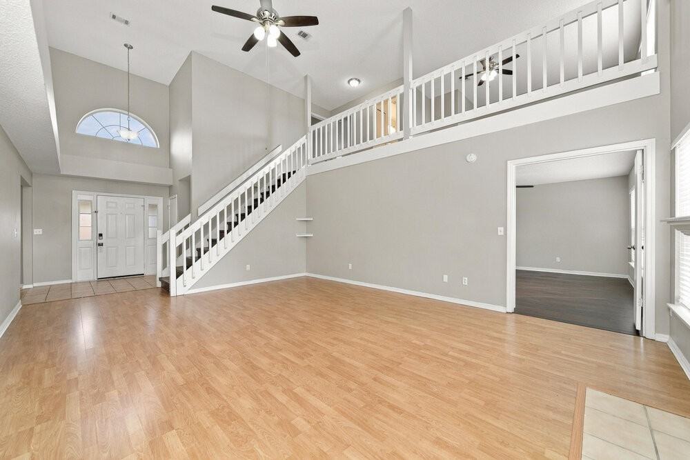 12618 Oldcastle Dr - Photo 5 of 17