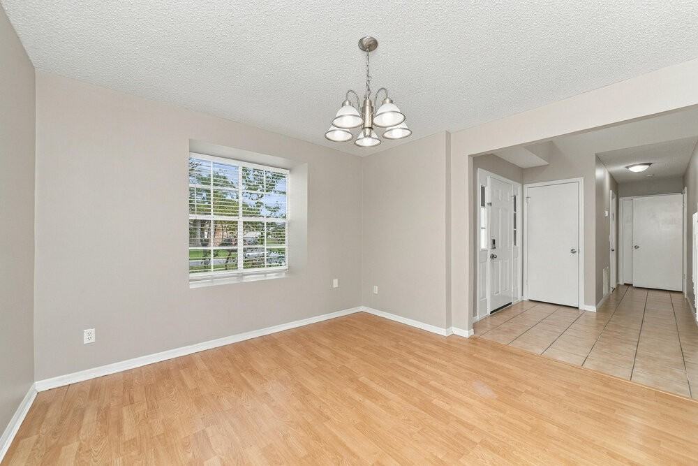 12618 Oldcastle Dr - Photo 6 of 17
