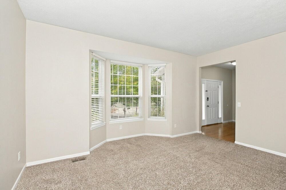 8339 Glen Highlands Dr - Photo 5 of 18