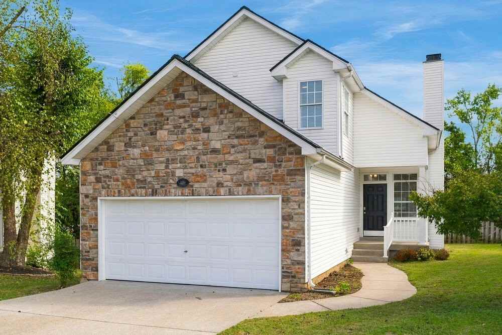 3108 Chambley Ct - Photo 4 of 17