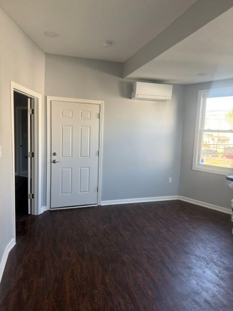 190 Snyder St - Photo 2 of 12