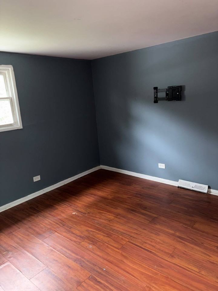 13220 S Vernon Ave - Photo 4 of 15