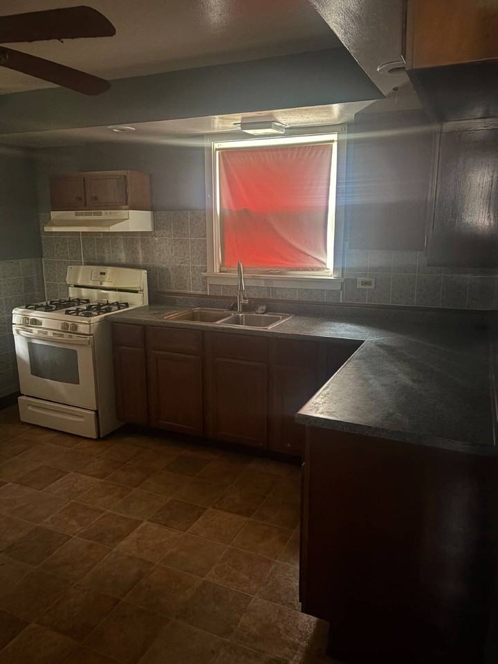 54 W 109th St #1 - Photo 2 of 14