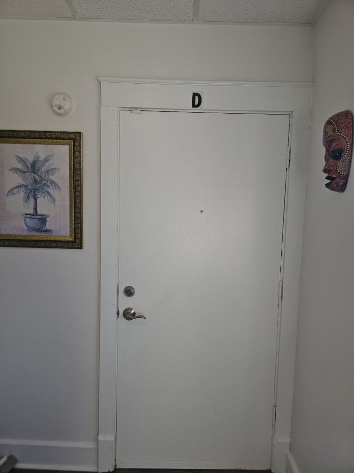 2023 Reynolds Ave #D - Photo 3 of 30