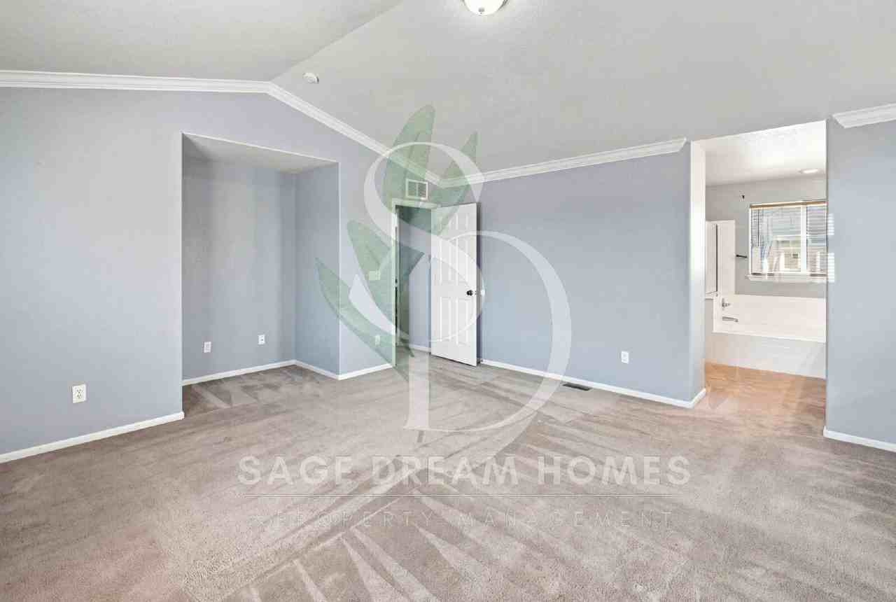 8687 Silver Glen Dr - Photo 7 of 15