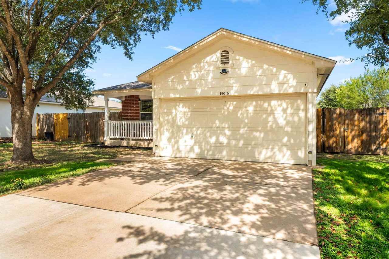 15016 Stave Oak Ln - Photo 2 of 34