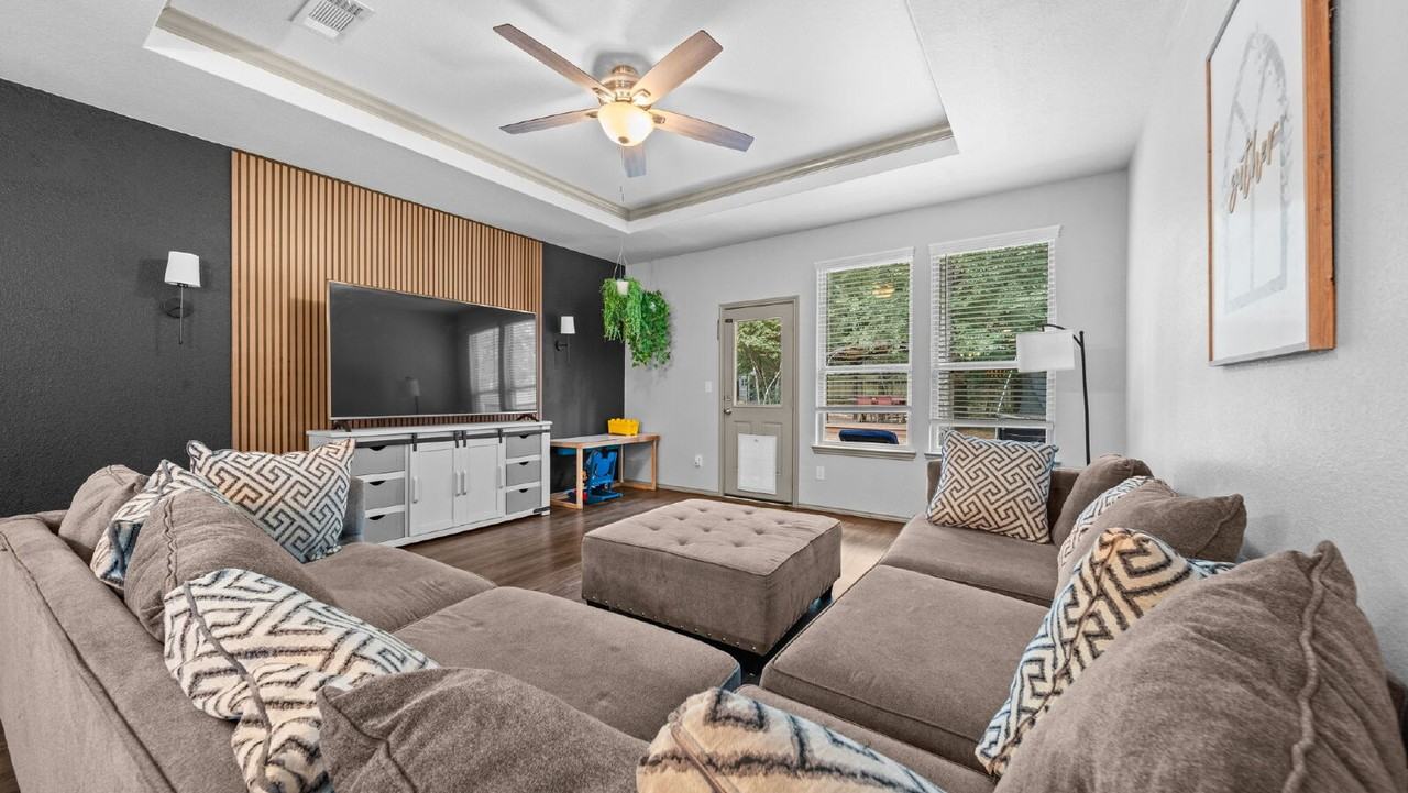 4170 Hidden Timbers Ln - Photo 7 of 24