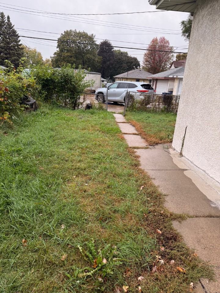 3822 3rd St Ne - Photo 4 of 17