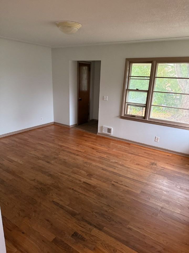 3822 3rd St Ne - Photo 6 of 17