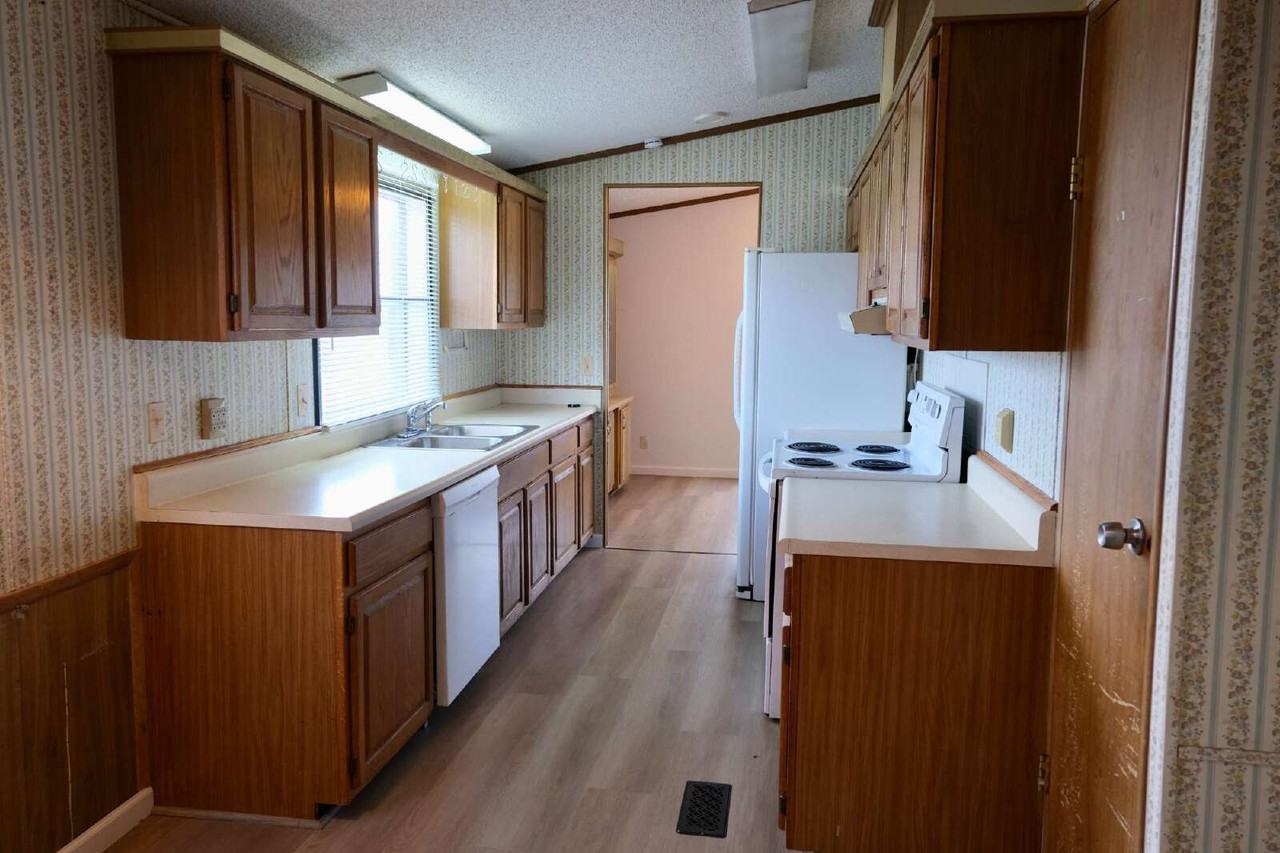 1863 Fm 1704 - Photo 7 of 19