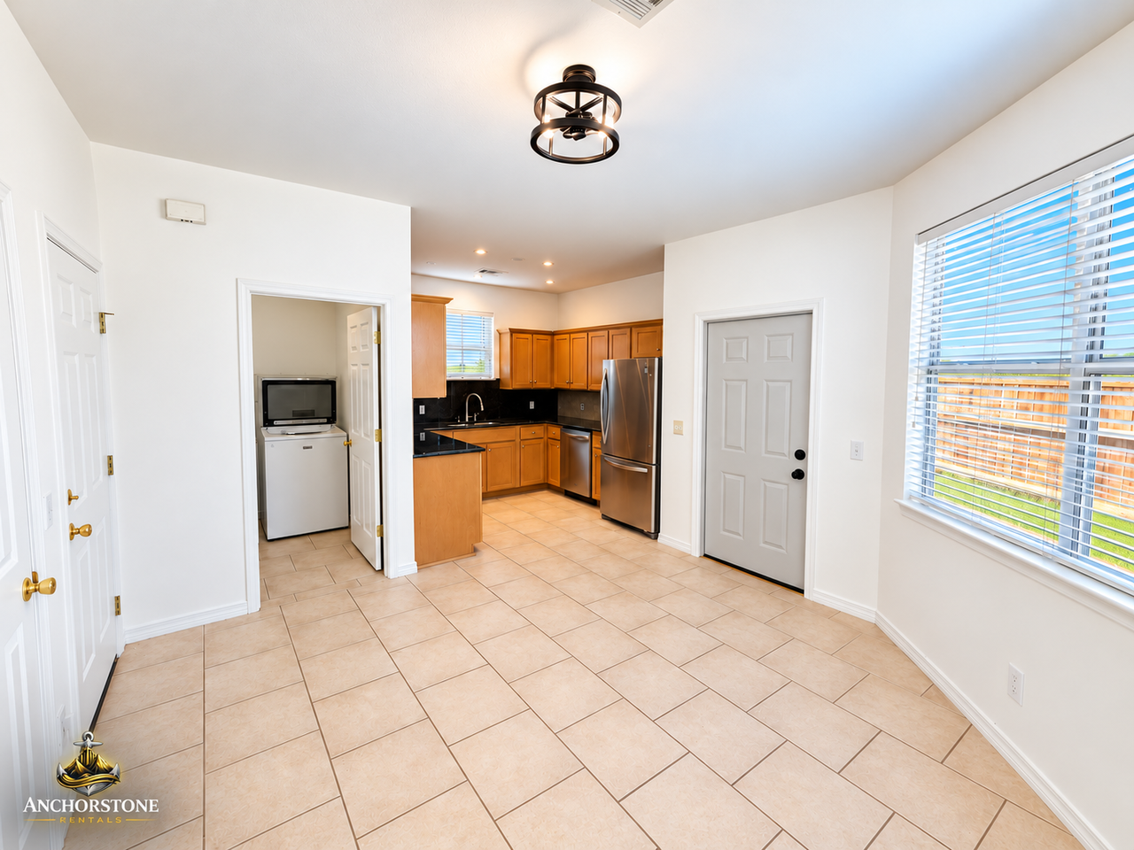 213 Panther Ct - Photo 3 of 8