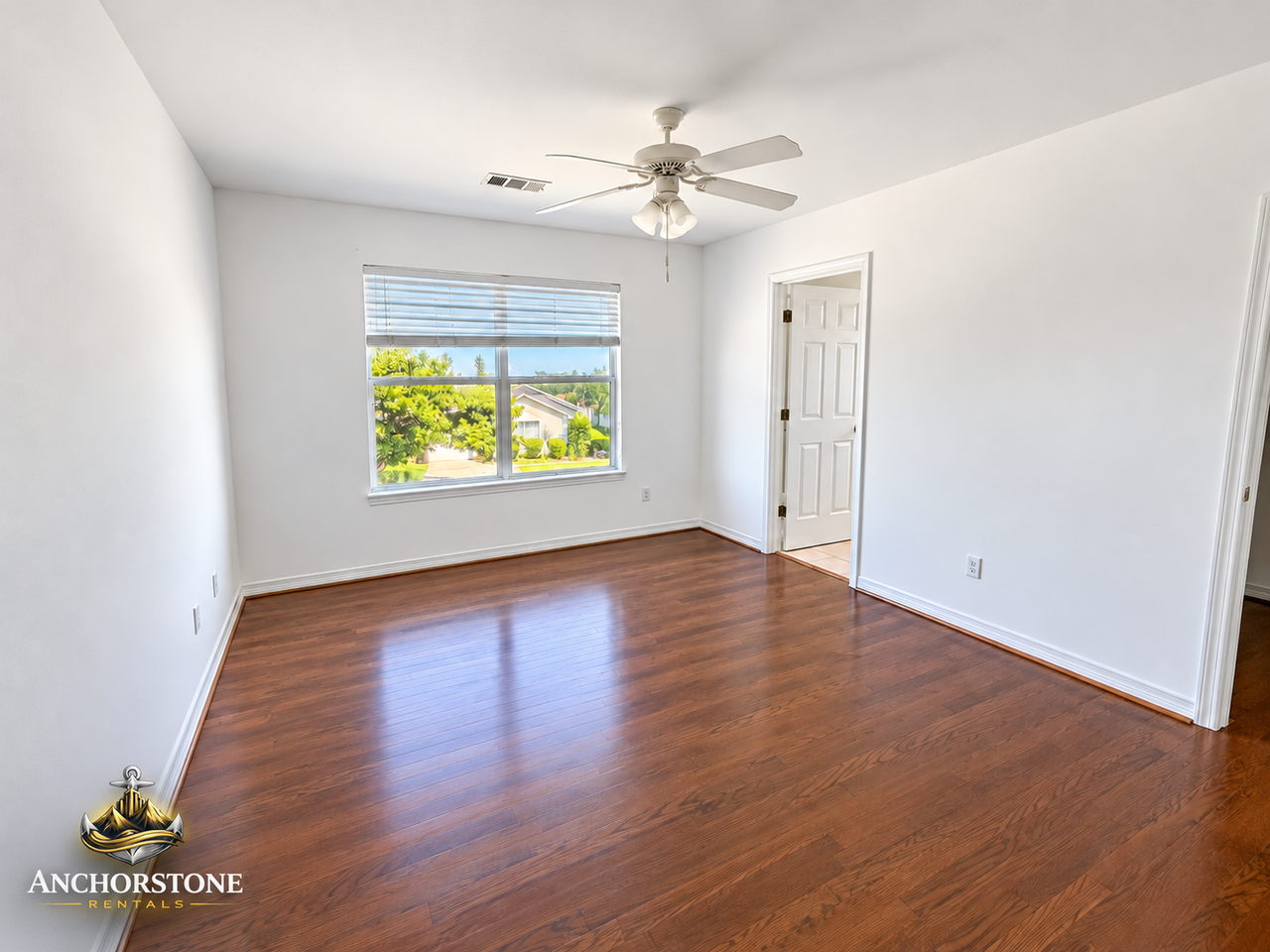 213 Panther Ct - Photo 5 of 8