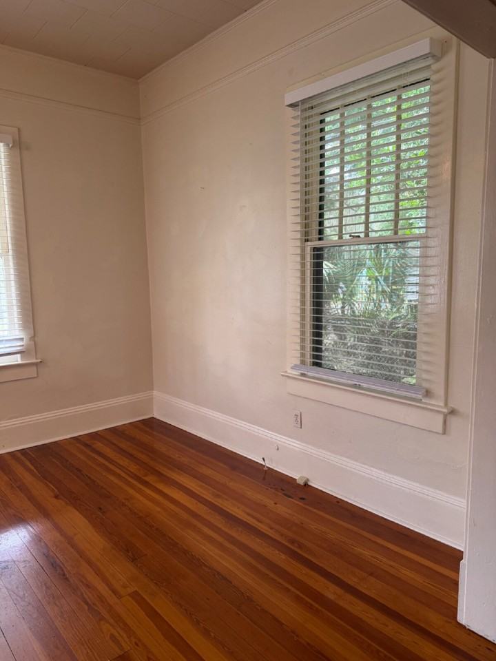 340 W Stanley St - Photo 5 of 20