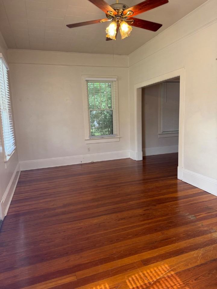 340 W Stanley St - Photo 6 of 20
