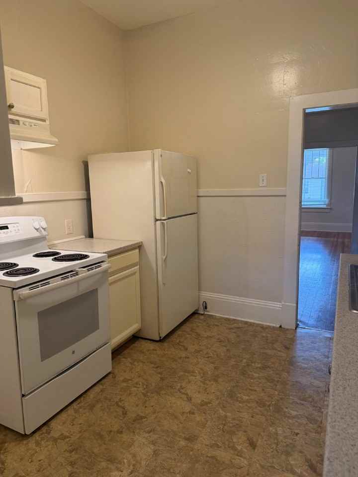 340 W Stanley St - Photo 7 of 20