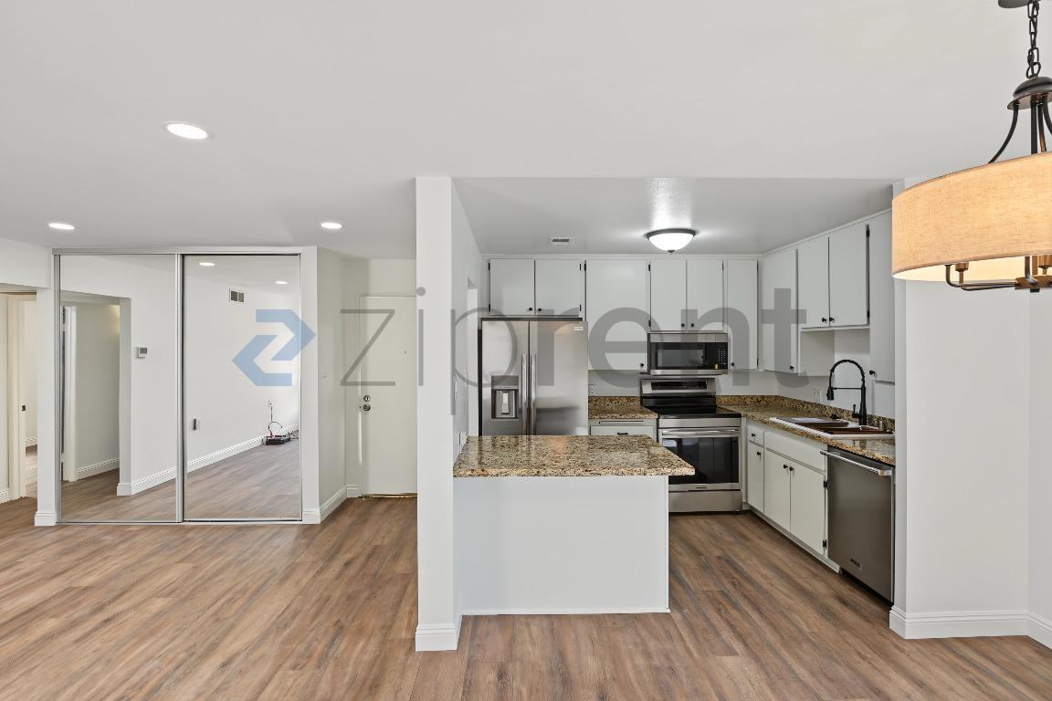 324 Chestnut Hill Ct #35 - Photo 2 of 21