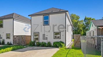 featured image of 11610 Danford Ln #B