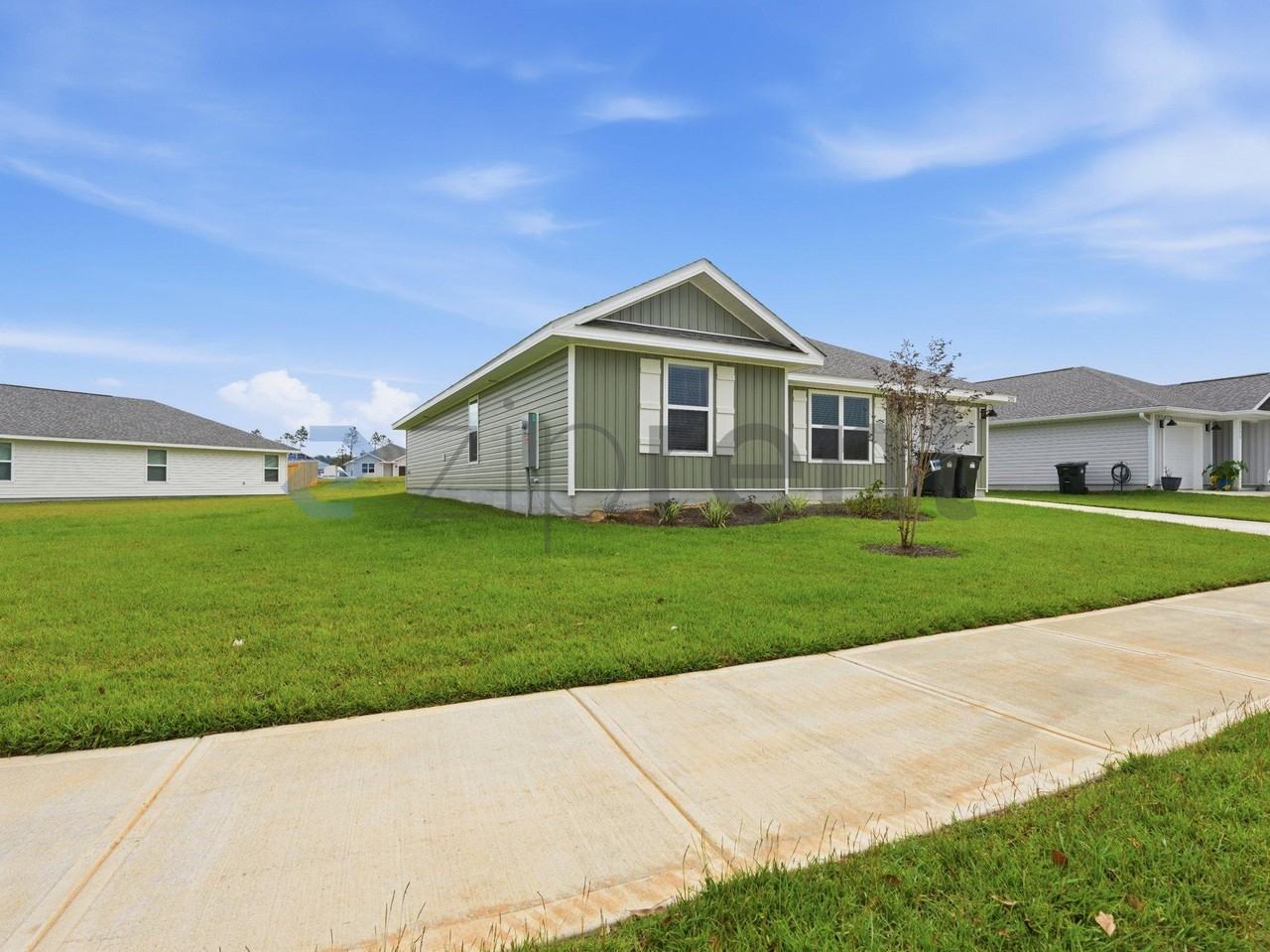 2176 Sandhill St - Photo 4 of 35