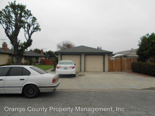 14252 Green Valley Dr - Photo 2 of 22