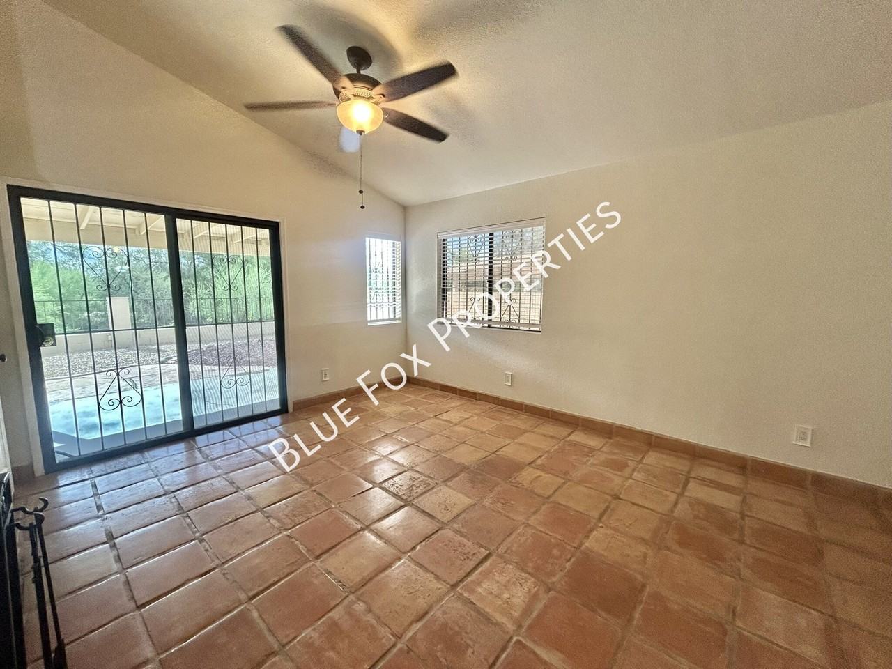 4693 W Lessing Ln - Photo 5 of 40
