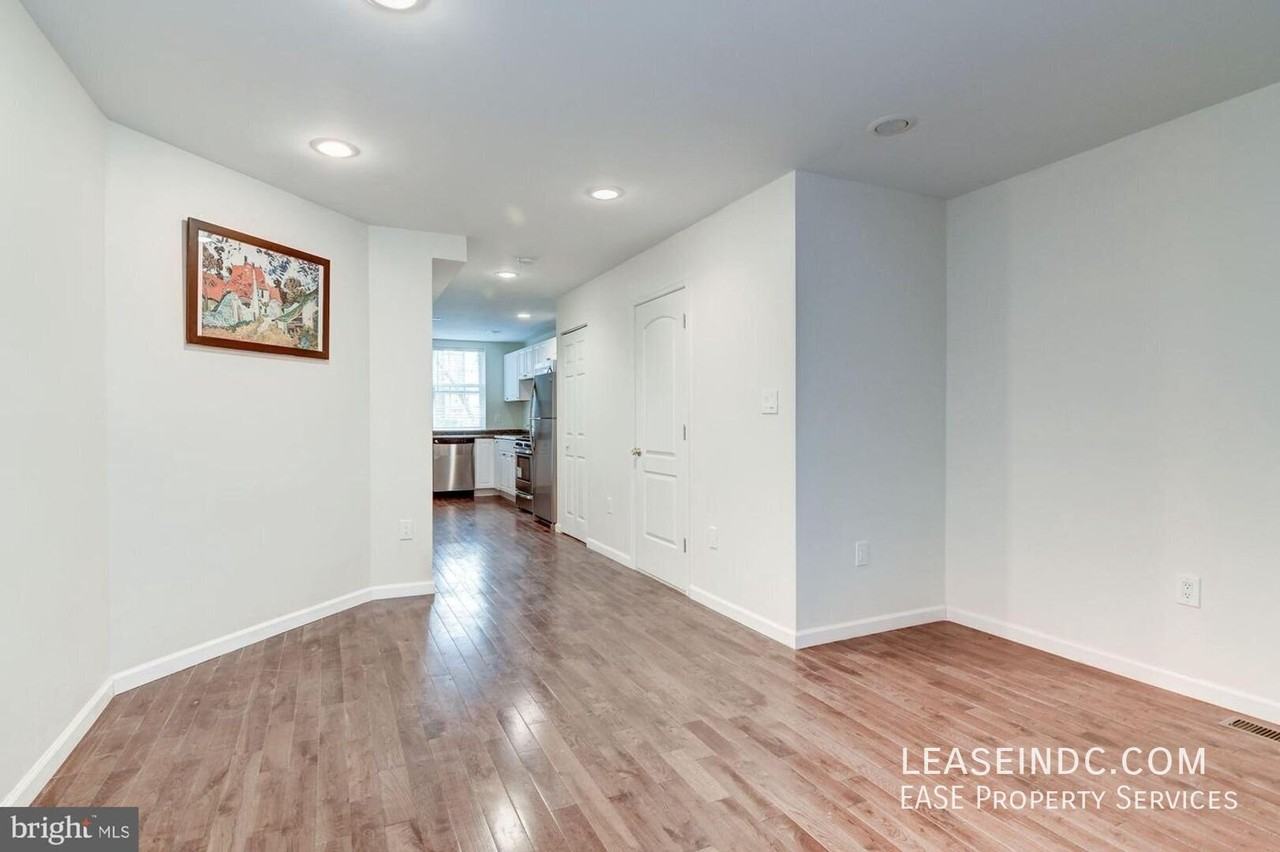 2916 Olive St Nw #B - Photo 2 of 14