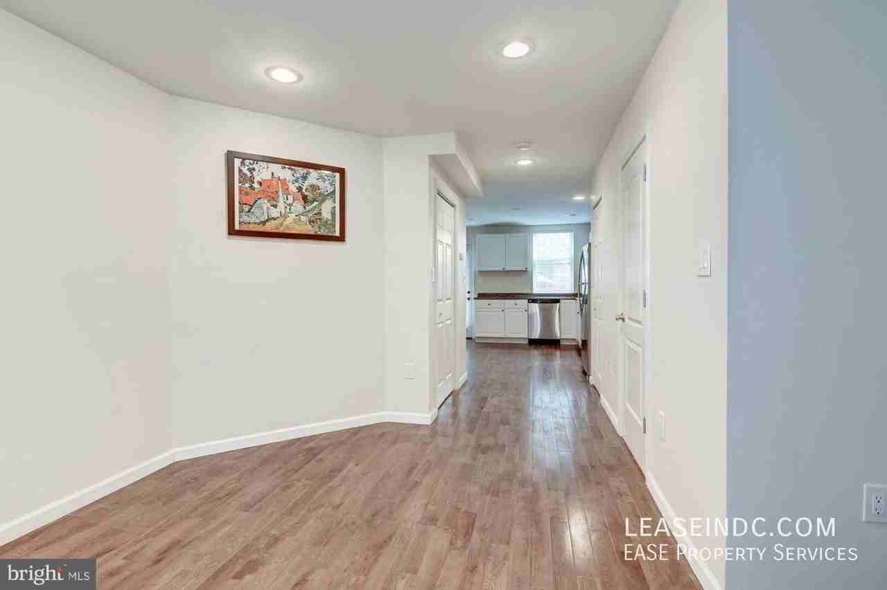 2916 Olive St Nw #B - Photo 3 of 14