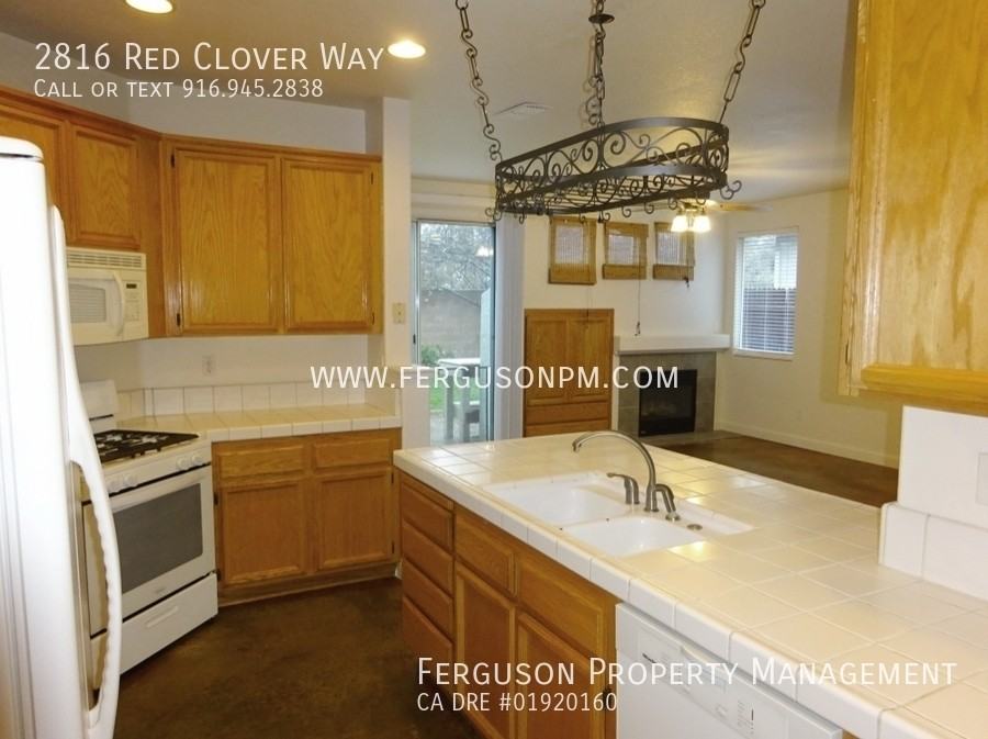 2816 Red Clover Way - Photo 4 of 11