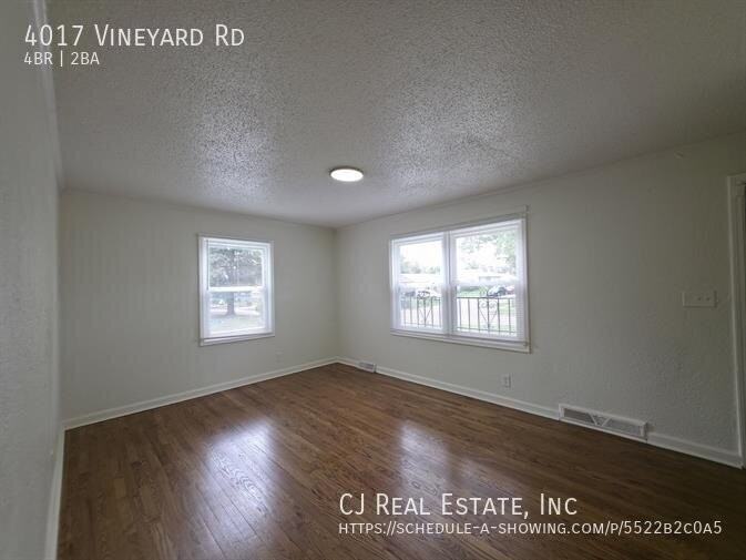 4017 Vineyard Rd - Photo 3 of 11