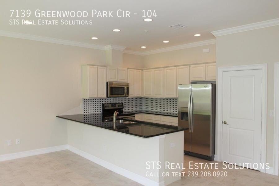 7139 Greenwood Park Cir #104 - Photo 5 of 23