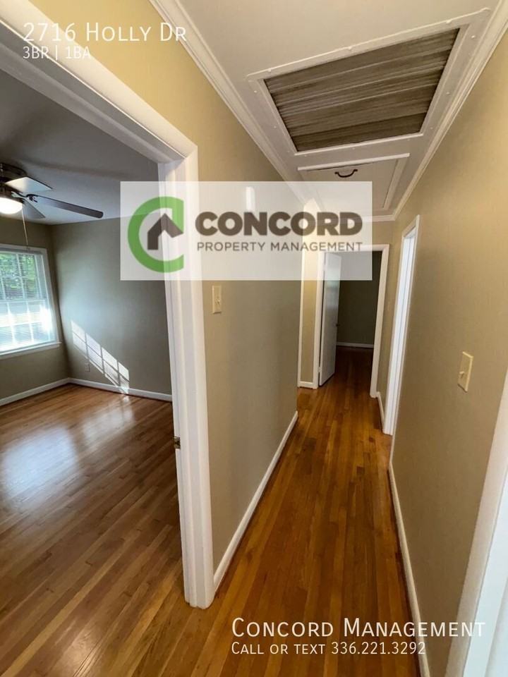 2716 Holly Dr - Photo 5 of 17