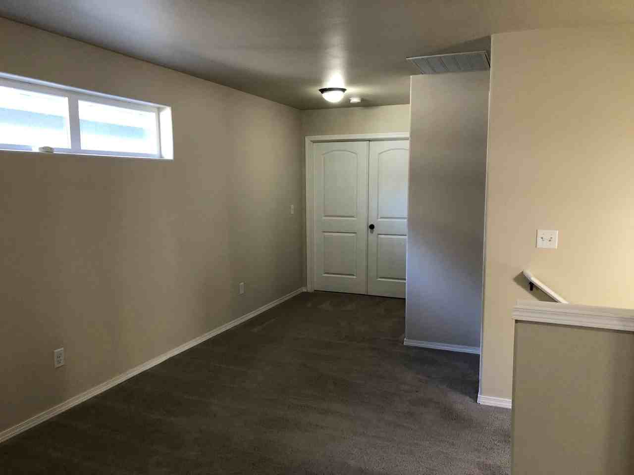 18117 76th Ave E - Photo 6 of 23