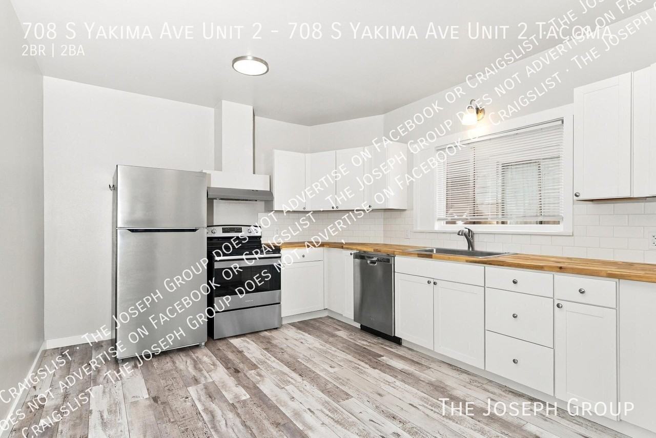 708 Yakima Ave Apt 2 - Photo 4 of 17