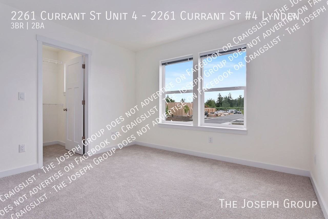2261 Currant St Unit 4 - Photo 4 of 30