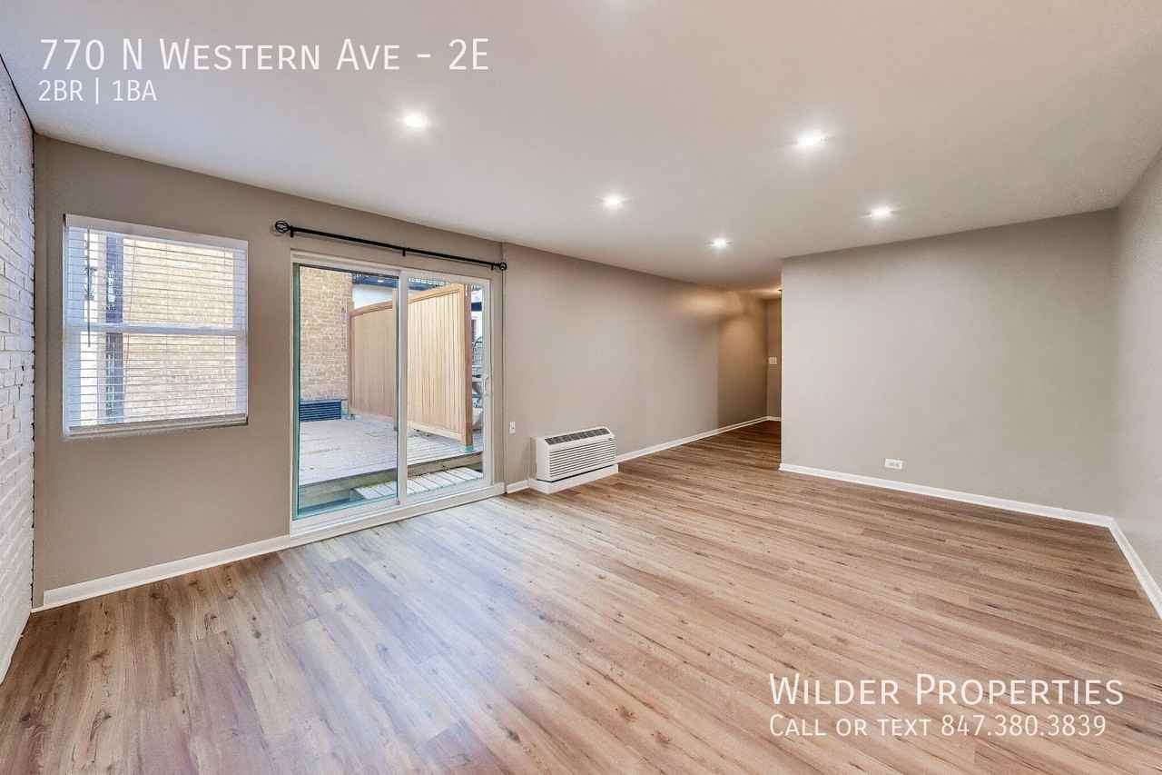 770 N Western Ave #2E - Photo 3 of 13