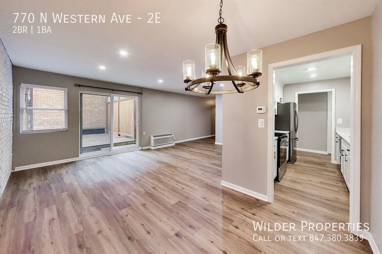 770 N Western Ave #2E - Photo 5 of 13