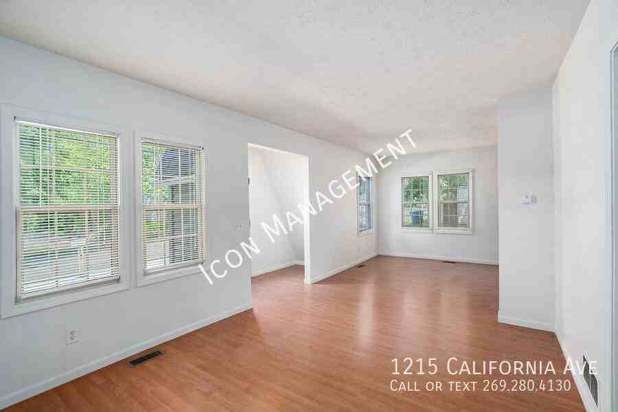 1215 California Ave #1215CALIFO - Photo 3 of 16