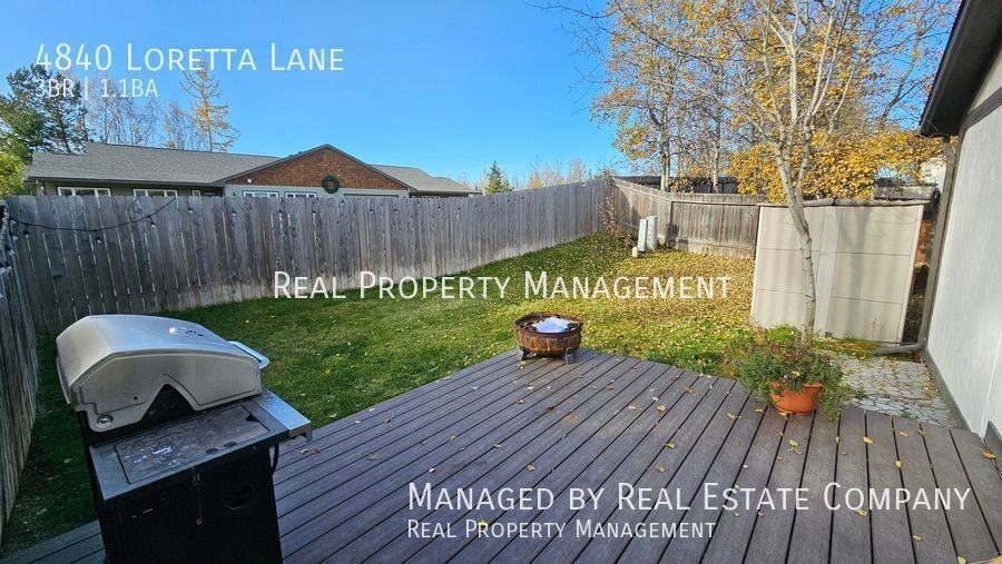 4840 Loretta Ln - Photo 4 of 25