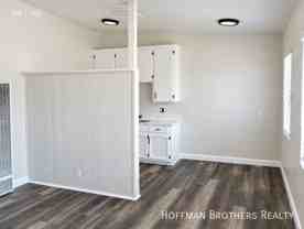8911 S Figueroa St #8 - Photo 1 of 1