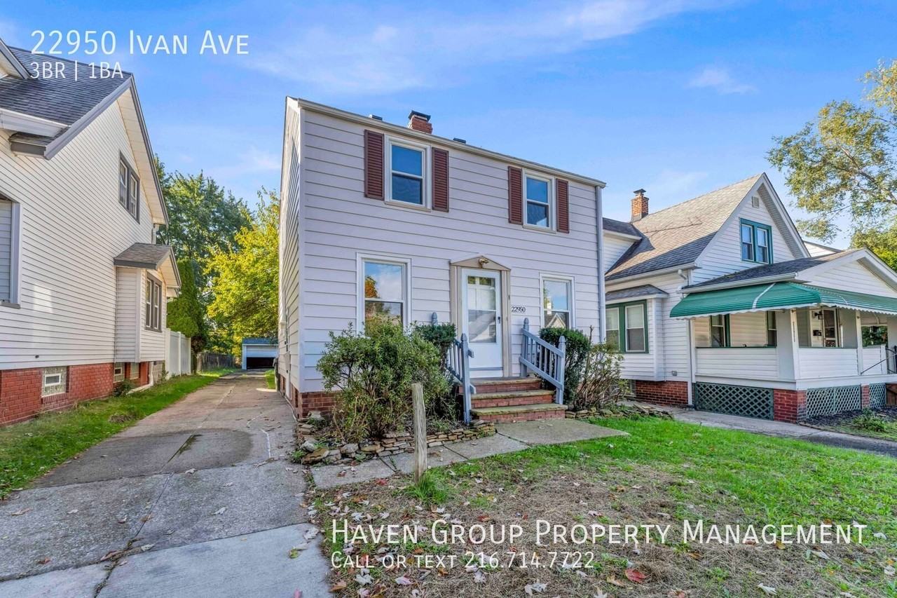 22950 Ivan Ave - Photo 2 of 23