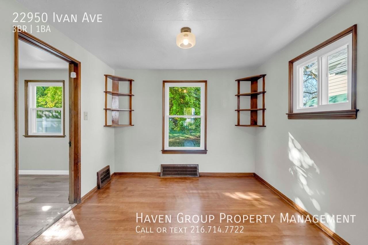 22950 Ivan Ave - Photo 6 of 23