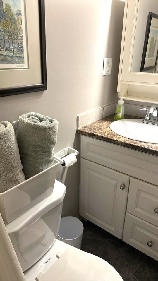 8304 107 St Nw - Photo 6 of 17