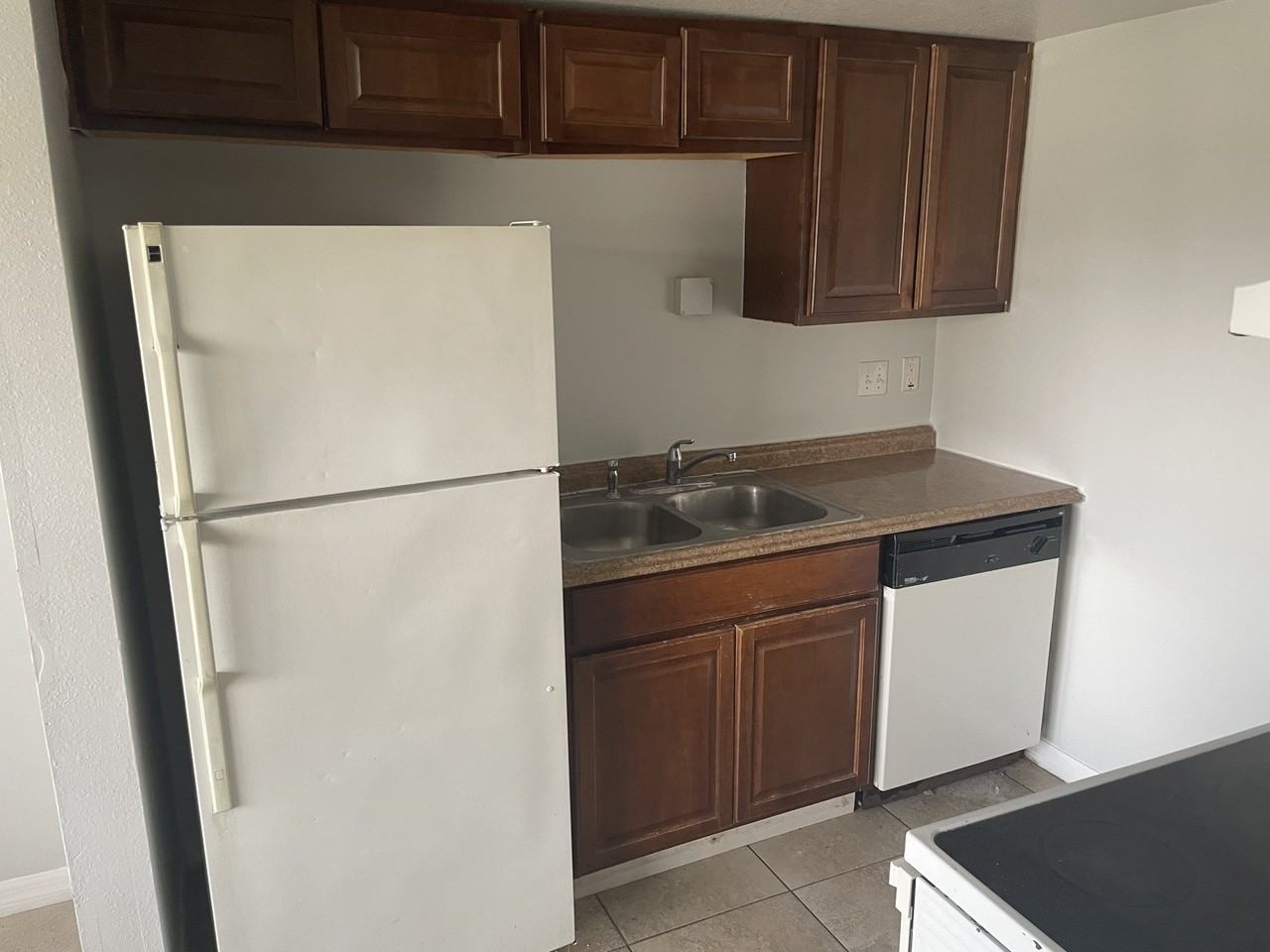 1410 Holden Ave #C - Photo 2 of 12