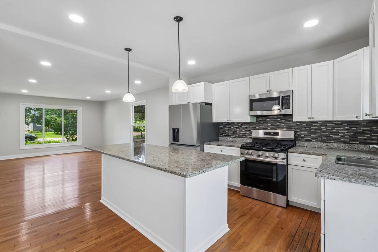 521 Woodlyn Dr #NA - Photo 2 of 14
