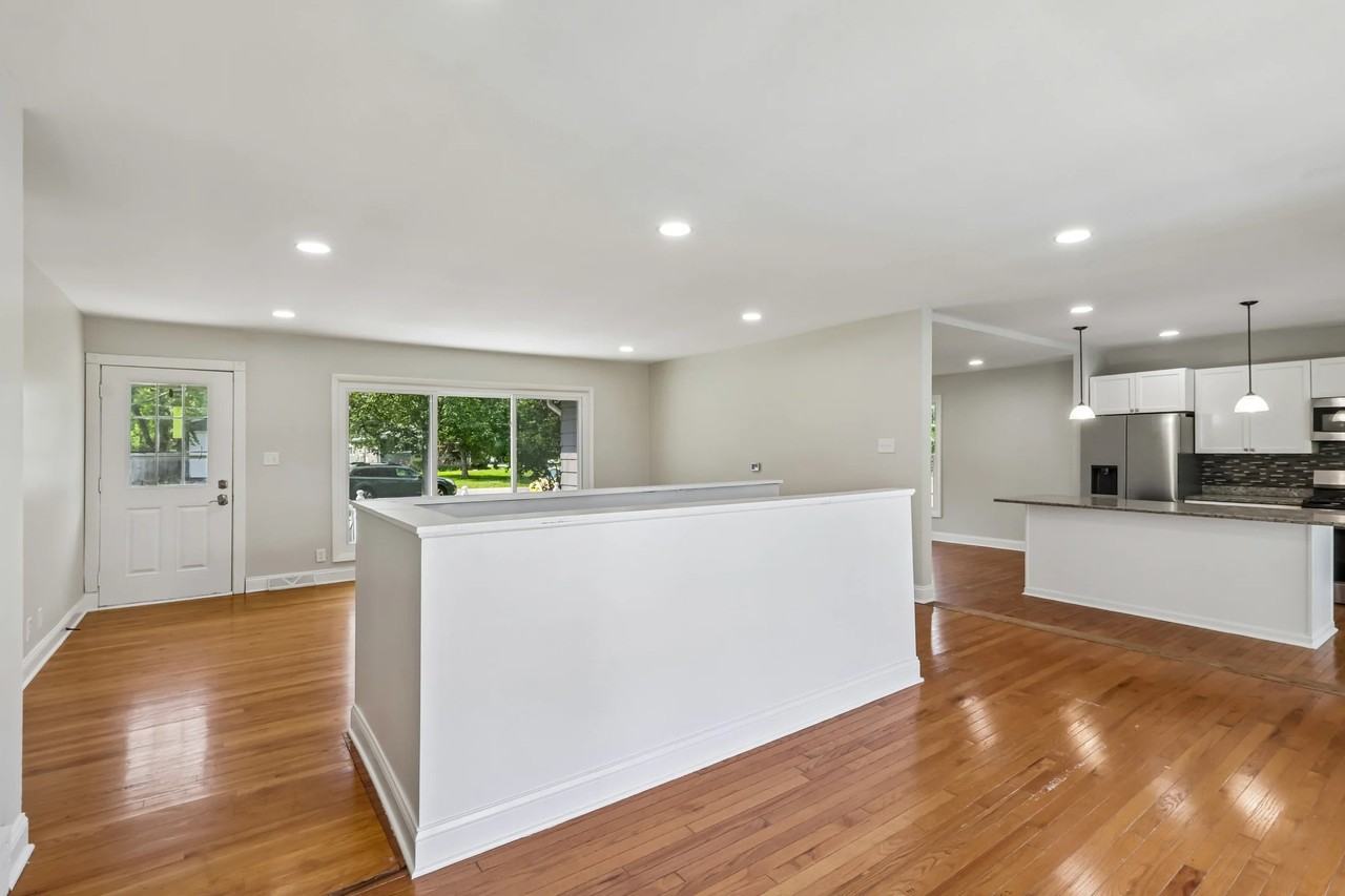 521 Woodlyn Dr #NA - Photo 4 of 14