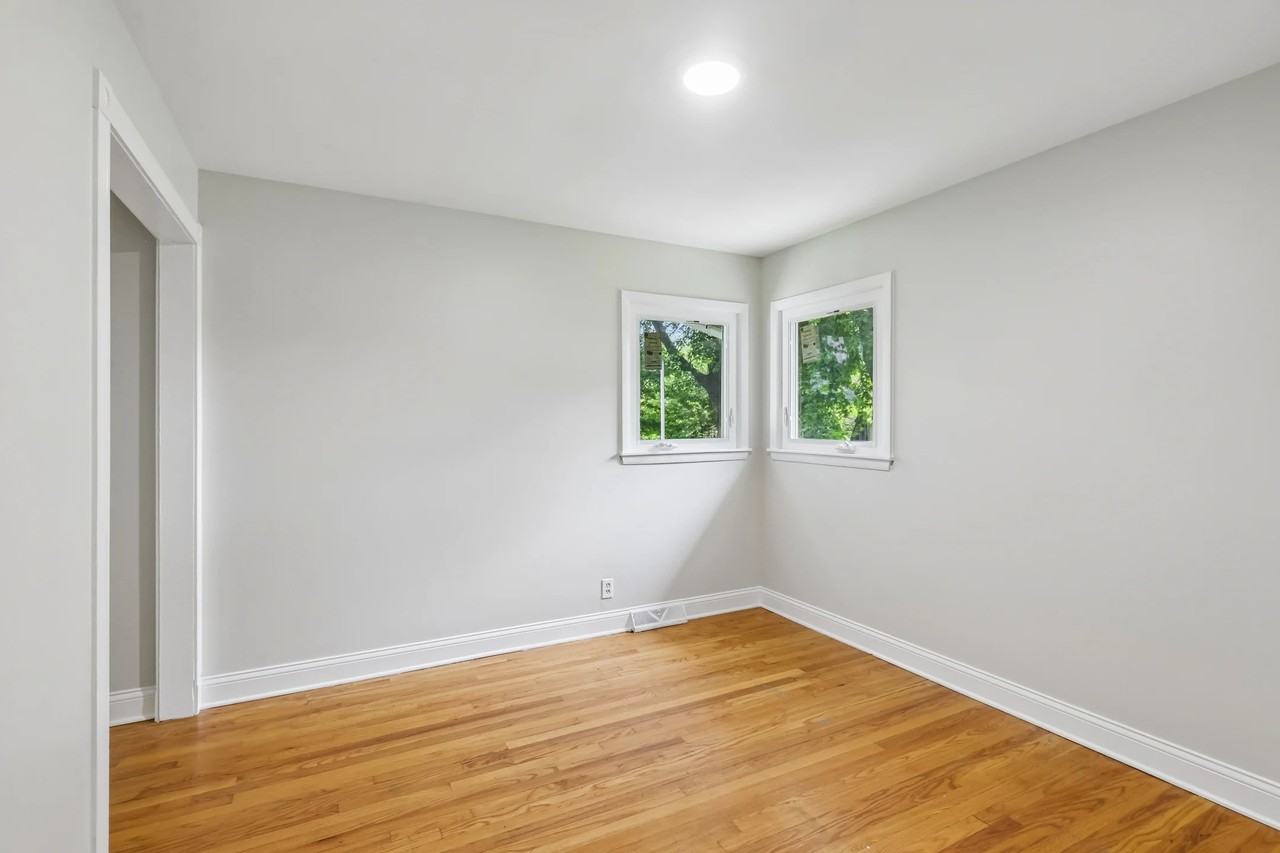521 Woodlyn Dr #NA - Photo 7 of 14
