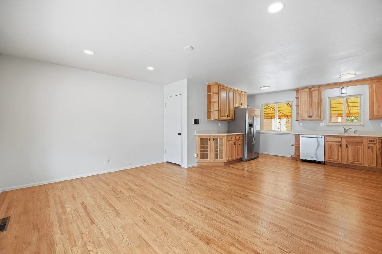 2827 Jon St #NA - Photo 3 of 14