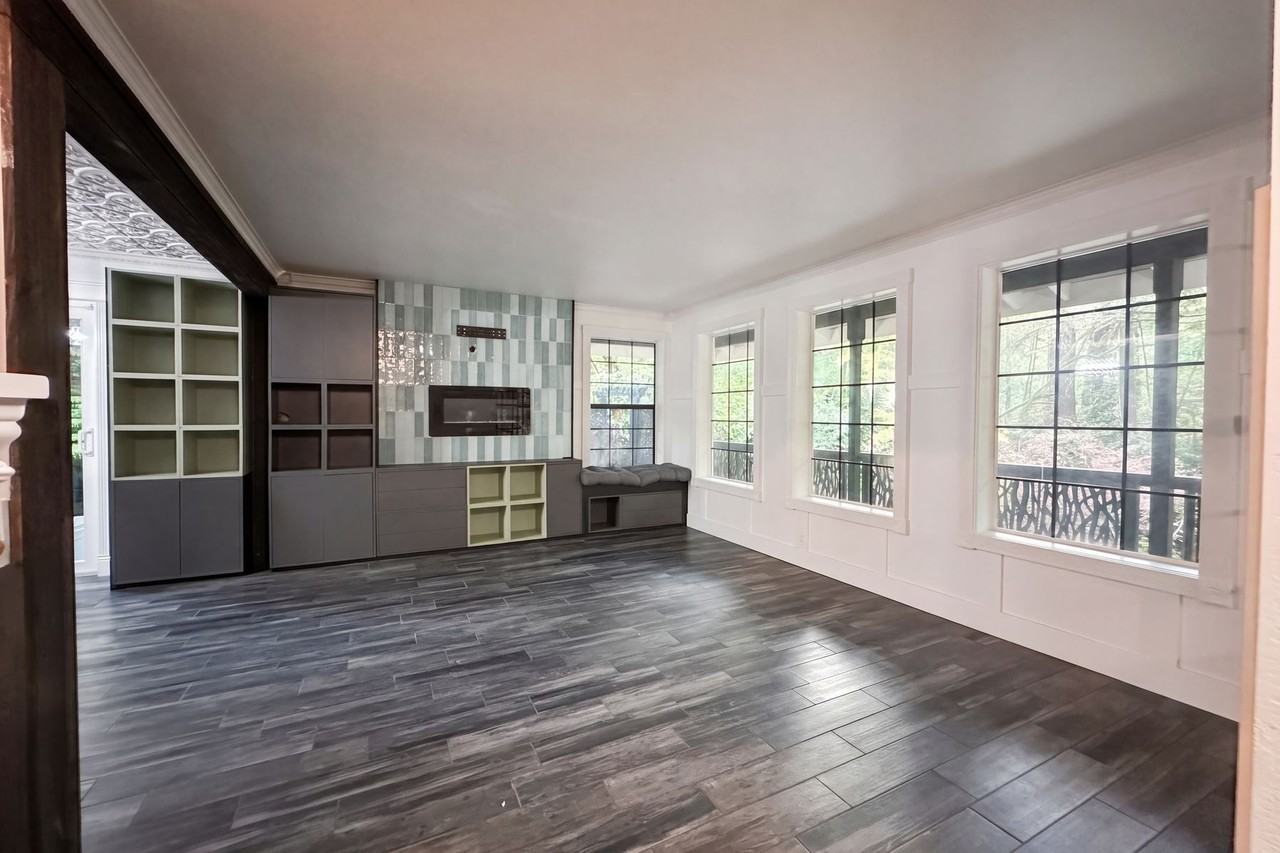 7424 Ebbert Dr Se #NA - Photo 2 of 17