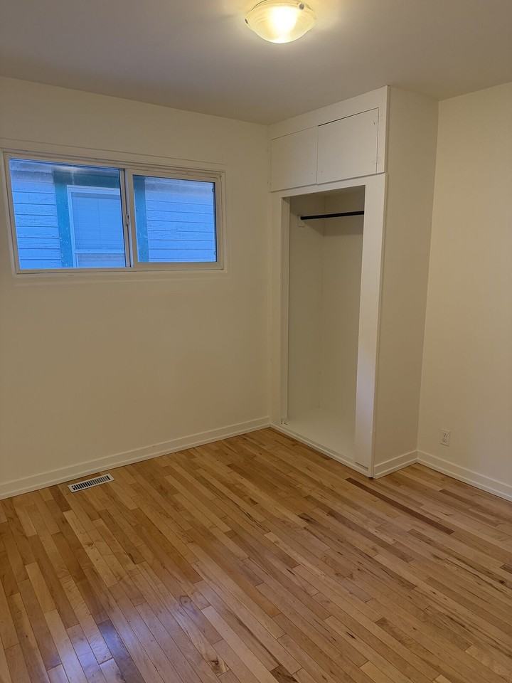 1212 5 Ave Nw - Photo 5 of 15