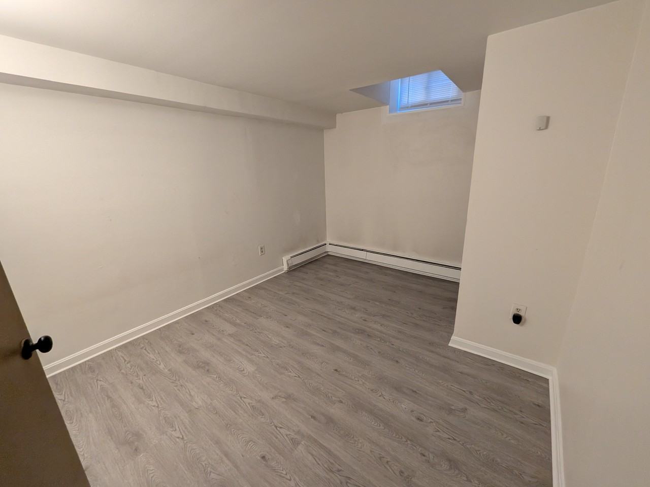 148 Sutherland Rd #2 - Photo 4 of 7